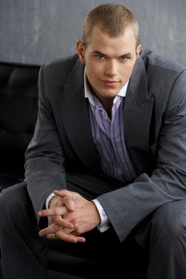 Kellan Lutz Suit.jpg